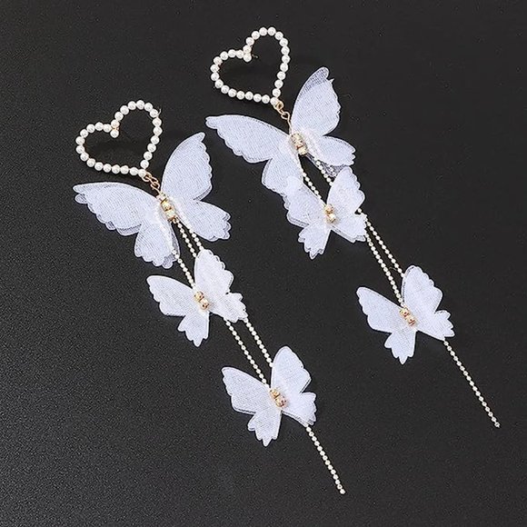 ♥Zara Butterflies Heart Earrings ♥ - Picture 2 of 4